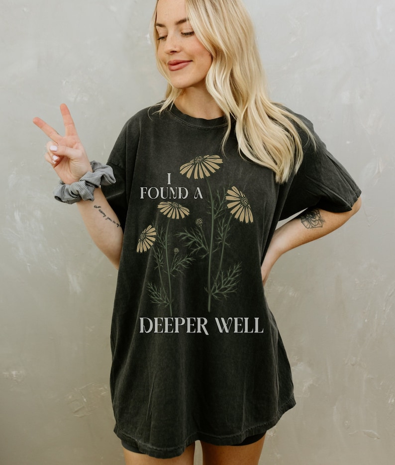 New Kacey Musgraves Deeper Well Concert T-Shirt, Kacey Musgraves Merch, Deeper Well Concert-Shirt, Country Music Festival T-Shirt, Kacey Musgraves T-Shirt
