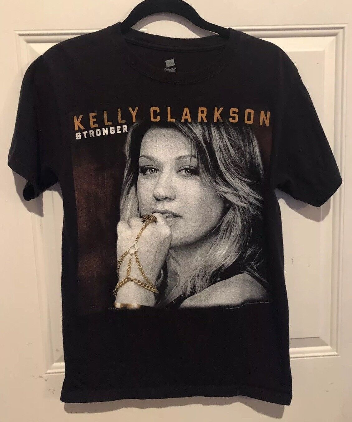 Kelly Clarkson Stronger Graphic T-Shirt Black S Shirt, Fan Shirt, Classic Style Shirt