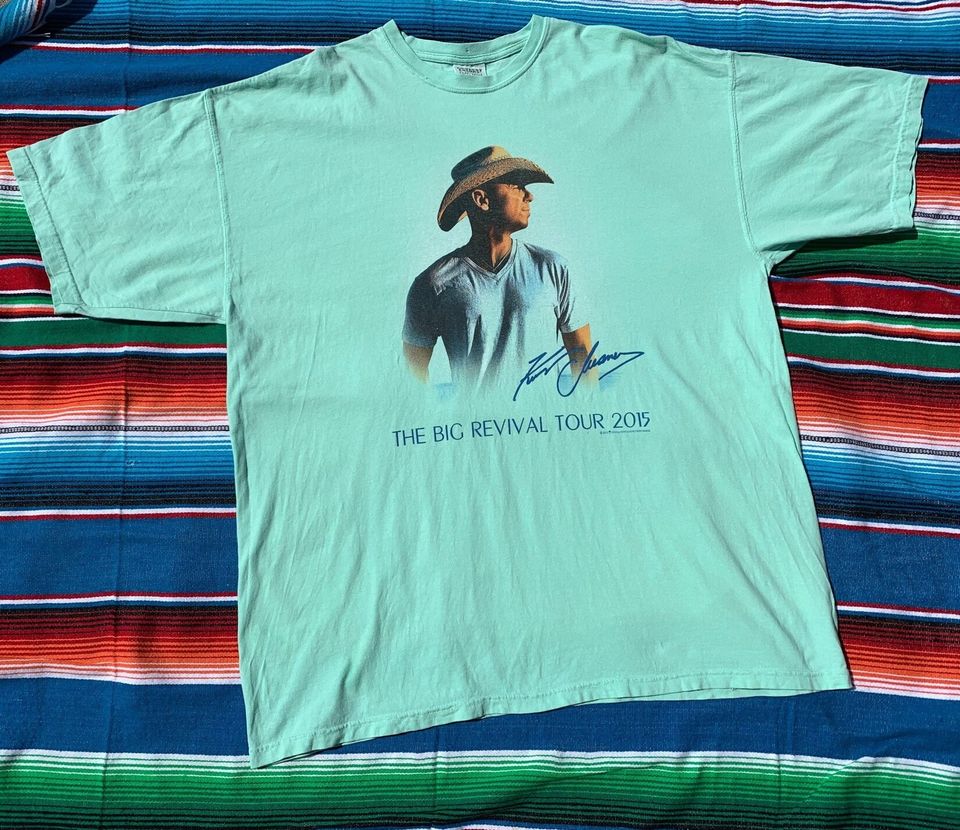 Kenny Chesney T- Shirt, Premium Shirt, Classic Style T-Shirts