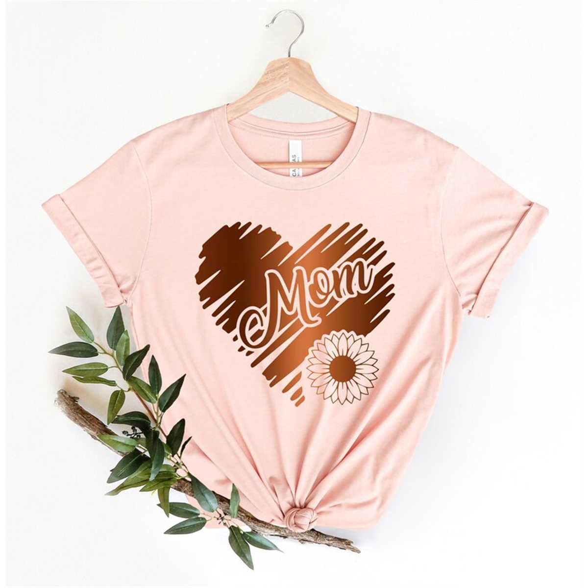 Mom Love Heart T-Shirt, Mom Shirt, Mama Shirt, Premium Shirt