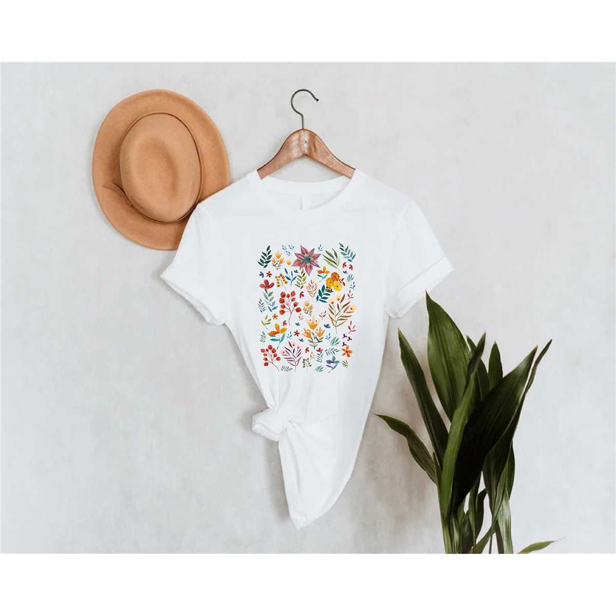 Moms Floral T-Shirt, Mom Shirt, Mama T- Shirt, Premium Shirt