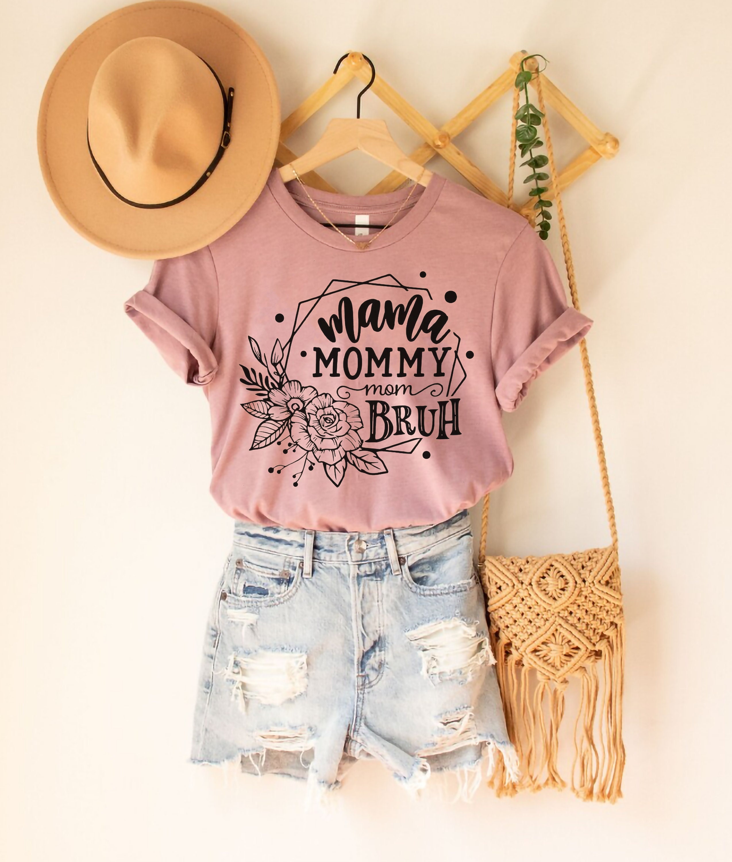 Mothers Day Tshirt Wonderful Mom Appareal Shirt, Mom Shirt, Mama T- Shirt, Premium Shirt