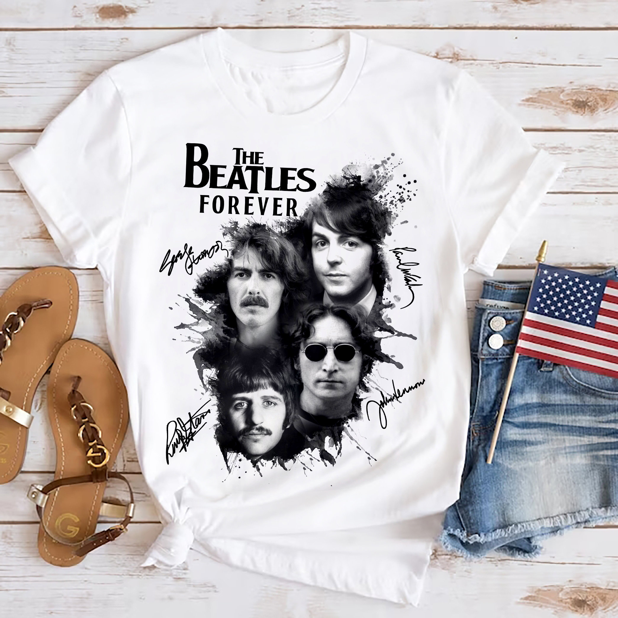 The Beatles Forever Graphic Shirt, Signature The Beatles Band S